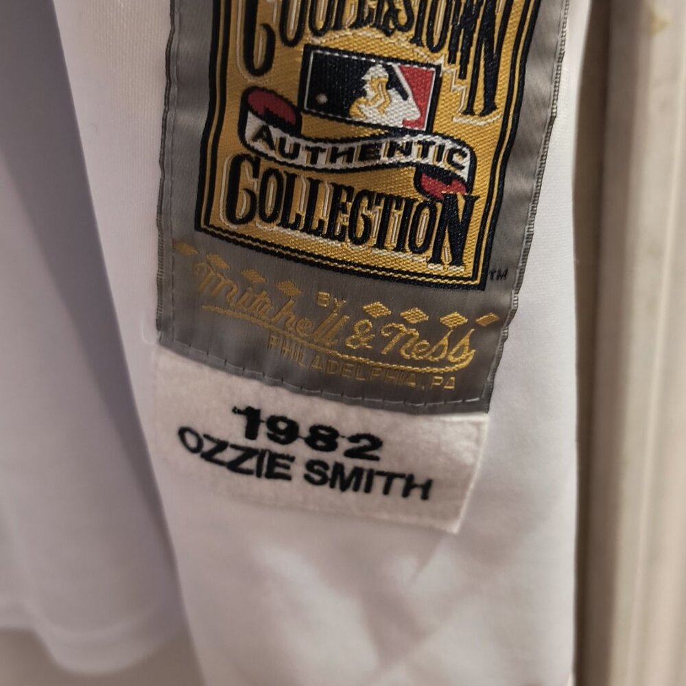 Ozzie Smith Mitchell & Ness St Louis Cardinals Jersey - Picture 5 of 6